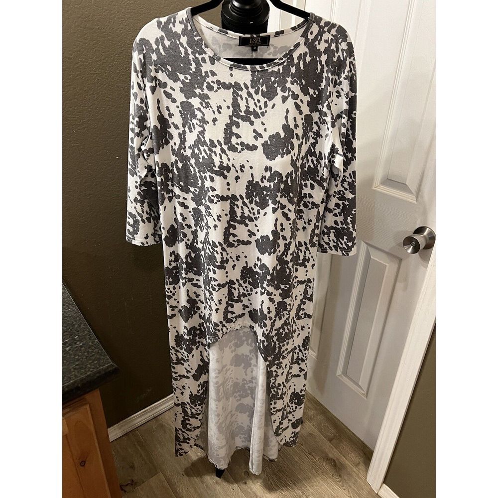 L&B Women's Dress size Medium rayon, spandex Cow Print‎